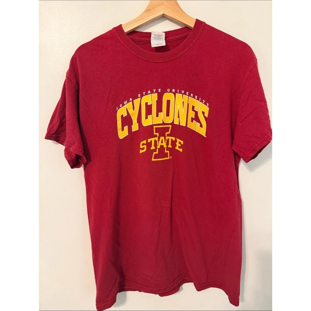 Iowa State University Cyclones Red tshirt